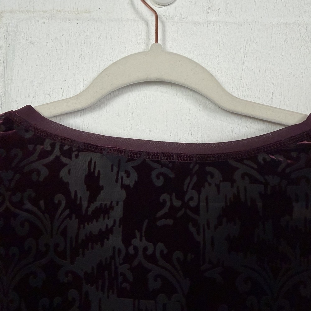 Simply Vera Wang Velvet Burnout Top SZ L Wine Color Sheer Whimsigoth Dark Fairy - Picture 8 of 14